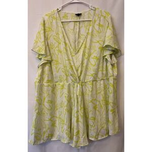 Torrid Top Womens 3X Yellow/Green Floral Pullover V-Neck Sheer Peplum Casual